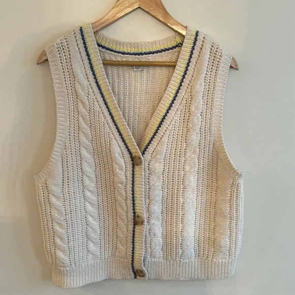 AE CROPPED BUTTON-UP CARDIGAN VEST - Picture 2 of 5